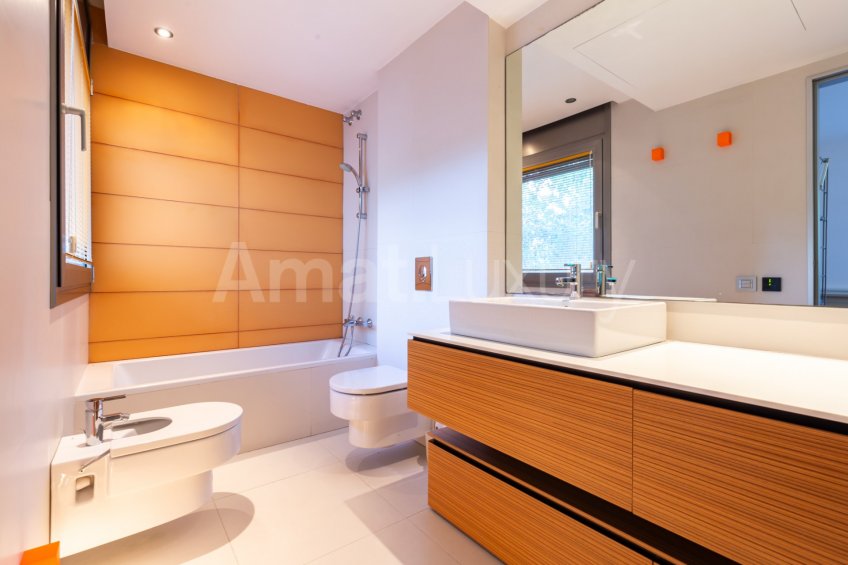 Design house with spectacular views, in Sant Cugat -36