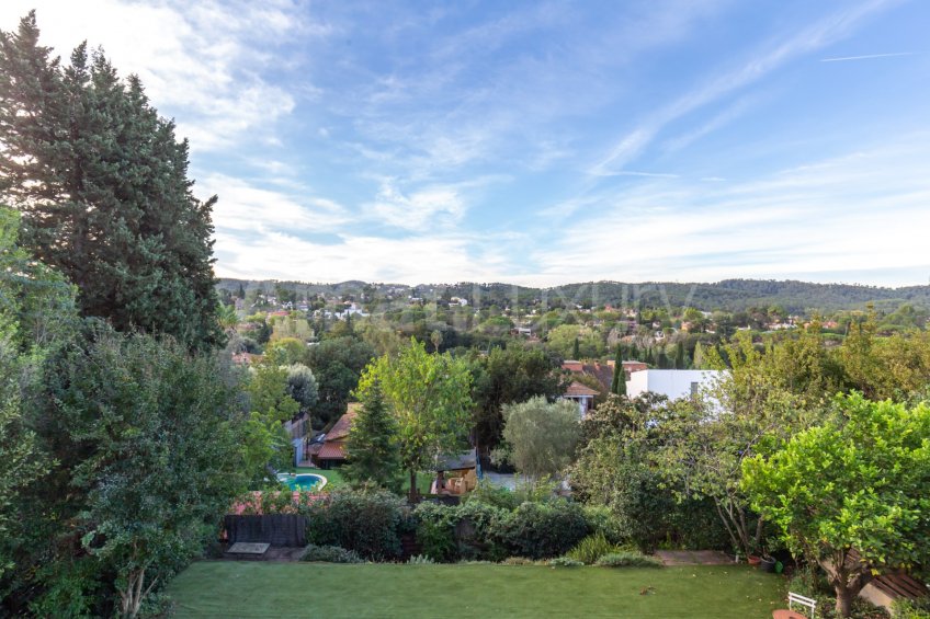 Design house with spectacular views, in Sant Cugat -41