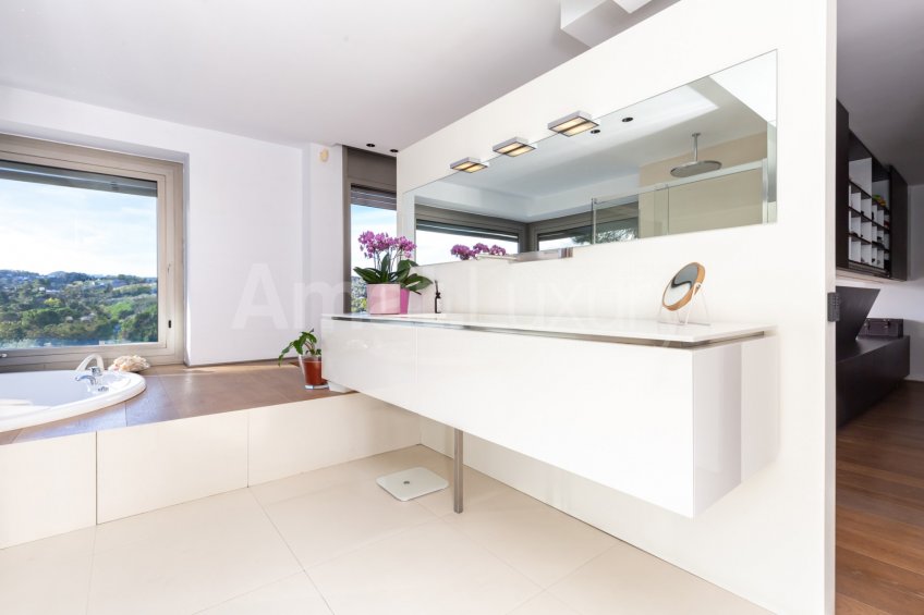 Design house with spectacular views, in Sant Cugat -56