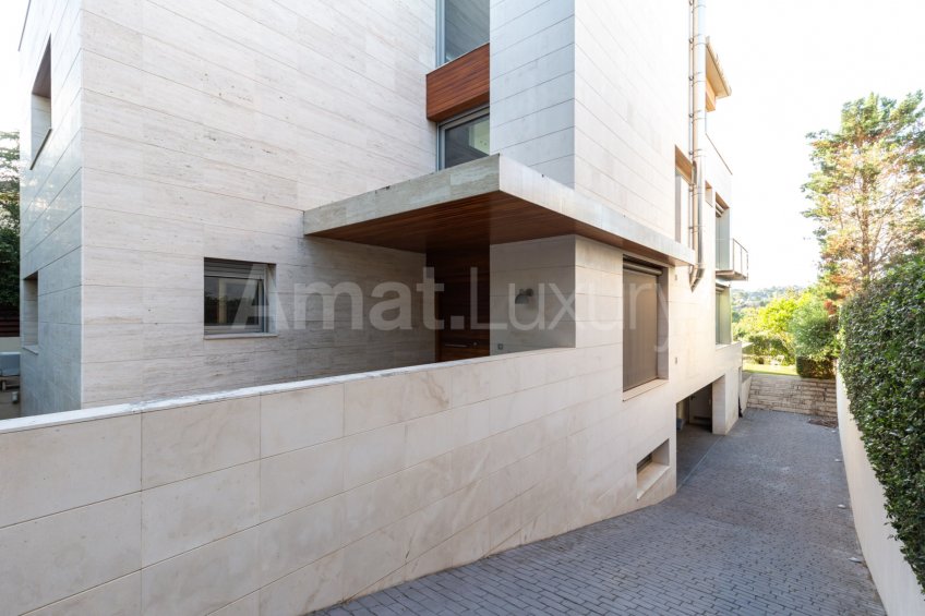 Design house with spectacular views, in Sant Cugat -68