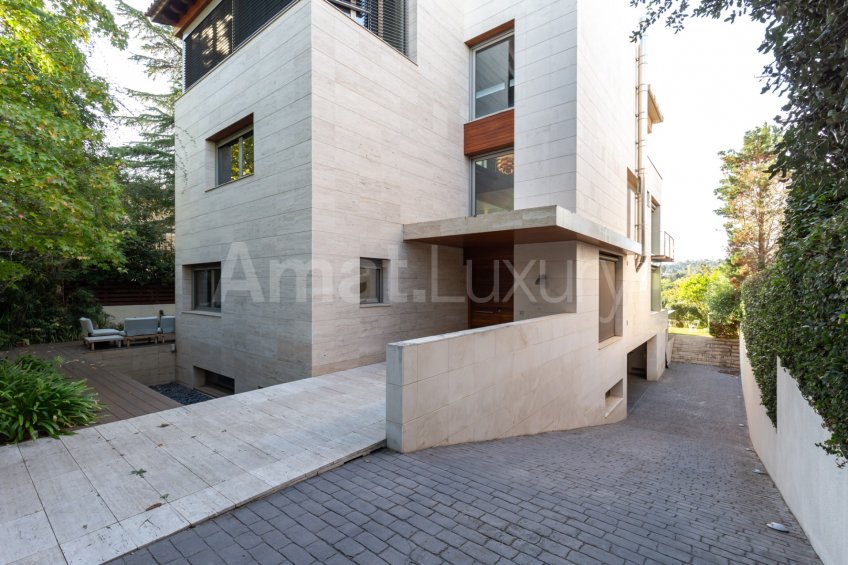 Design house with spectacular views, in Sant Cugat -89