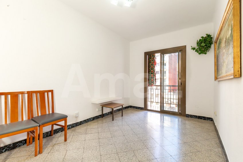 Flat in Clot, with great potential and views of Sagrada Familia