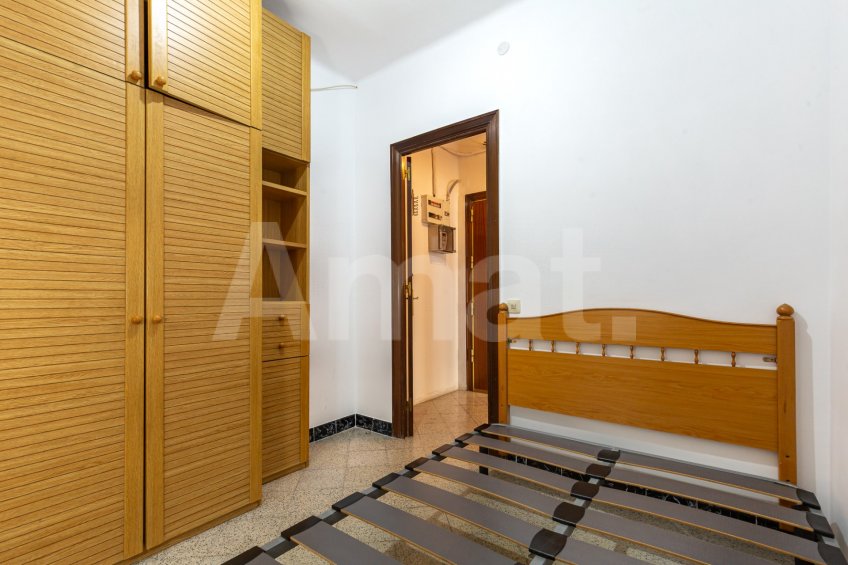 Flat in Clot, with great potential and views of Sagrada Familia -14