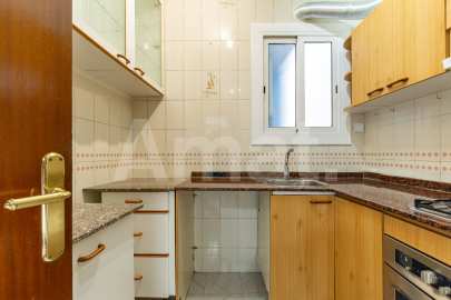 Flat in Clot, with great potential and views of Sagrada Familia -10