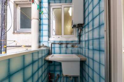 Flat in Clot, with great potential and views of Sagrada Familia -19