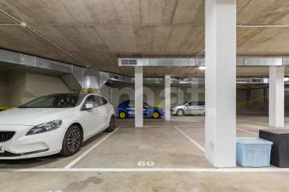 Compacto piso seminuevo y  con gran terraza, cerca del centro -31