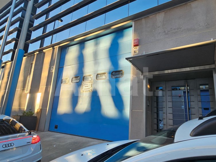 Nave industrial moderna de 500 m² en Badalona -4