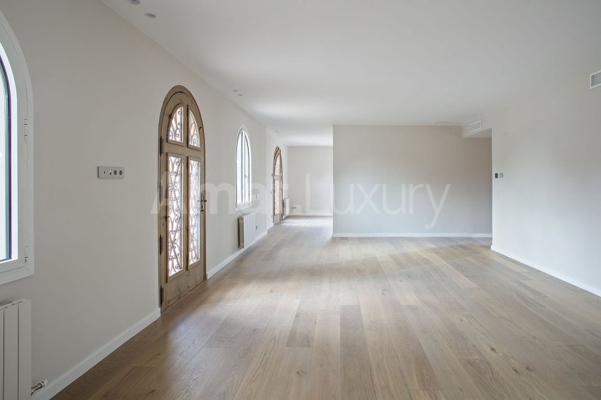 Classic-Style house fully renovated, in the center -4