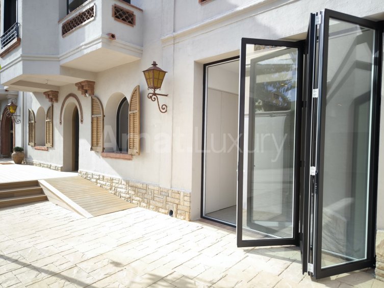 Classic-Style house fully renovated, in the center -9