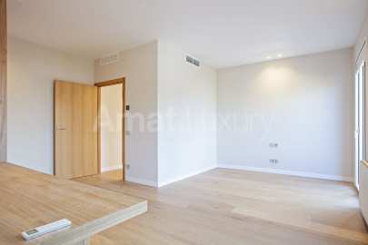 Classic-Style house fully renovated, in the center -15