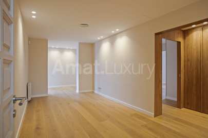 Classic-Style house fully renovated, in the center -17