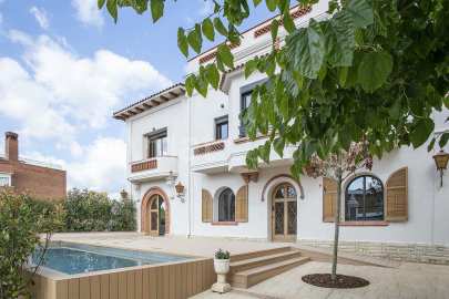 Classic-Style house fully renovated, in the center -2