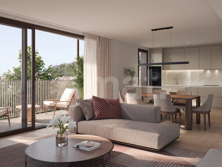 CREU 8- Cèntric àtic amb terrassa, gran solàrium i vistes -3