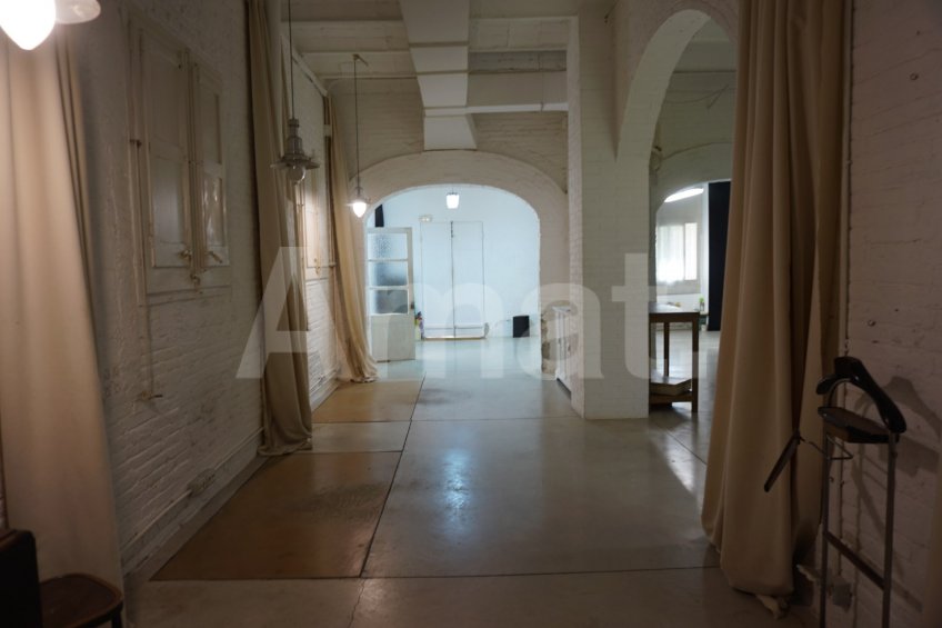 DIAPHANOUS AREA IDEAL FOR STUDY OR WORKSHOP -4