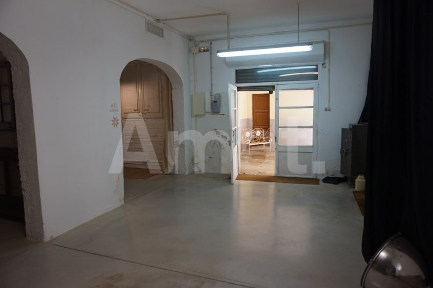 DIAPHANOUS AREA IDEAL FOR STUDY OR WORKSHOP -5
