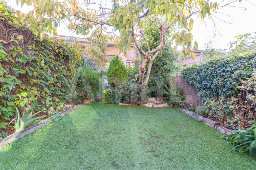 Impecable y acogedora casa adosada en el Parc Central -14