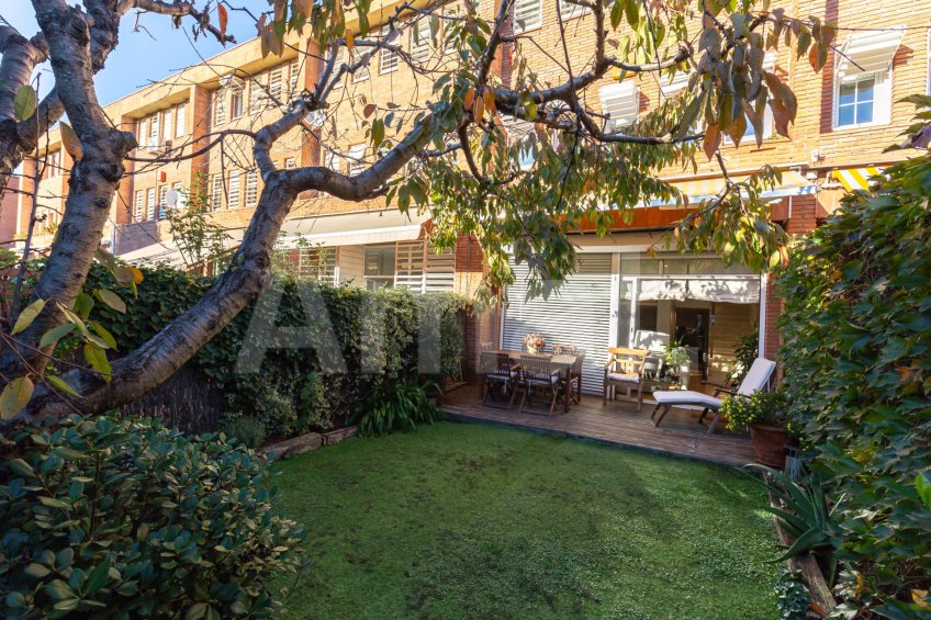 Impecable y acogedora casa adosada en el Parc Central -17