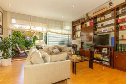 Impecable y acogedora casa adosada en el Parc Central -9