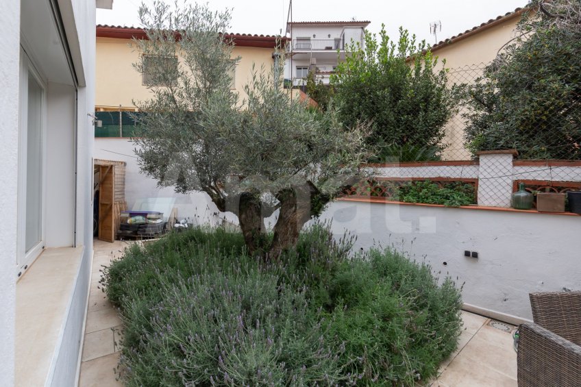 Bonica casa reformada amb molt d'encant -38