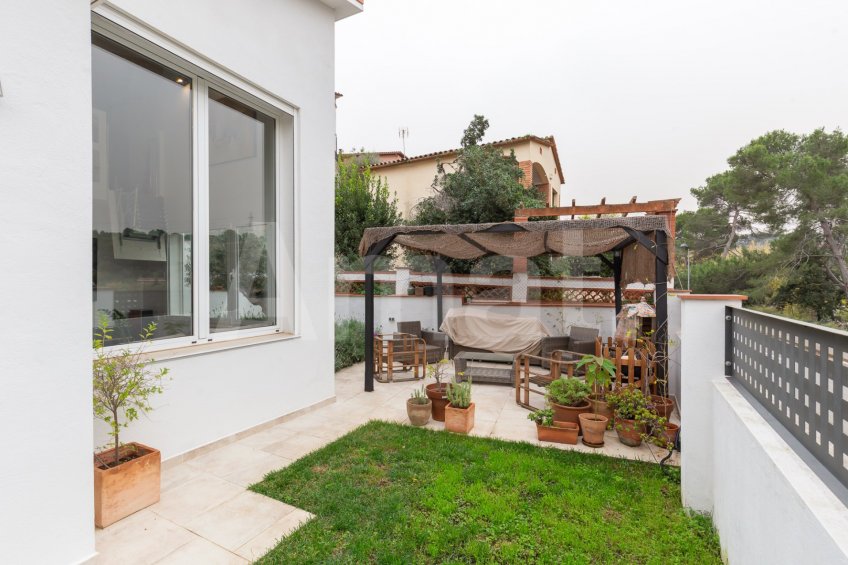 Bonica casa reformada amb molt d'encant -39