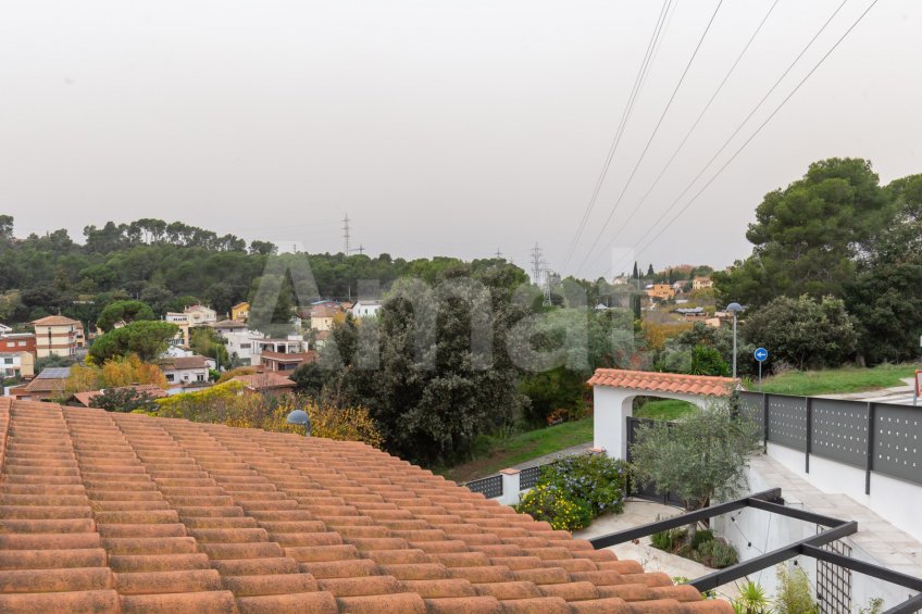 Bonica casa reformada amb molt d'encant -41