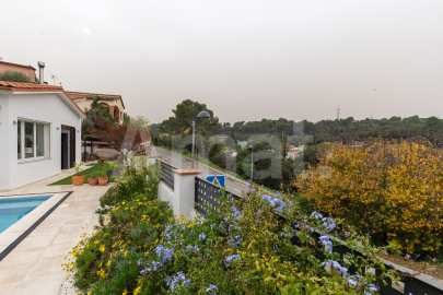 Bonica casa reformada amb molt d'encant -32