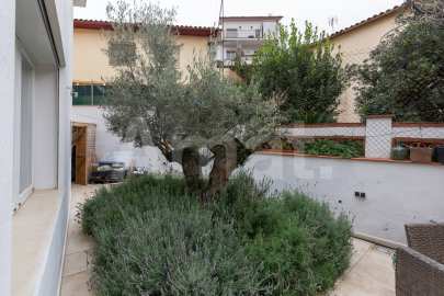 Bonica casa reformada amb molt d'encant -38