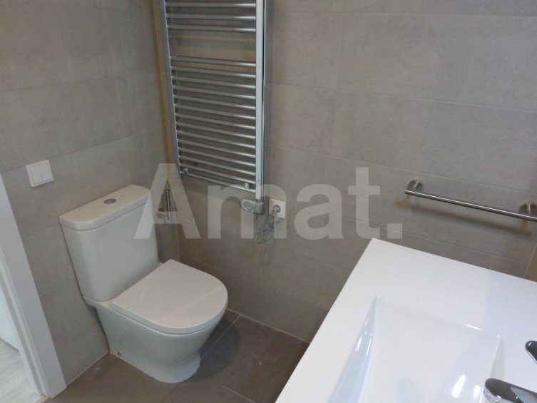 Flat with community pool for rent -24