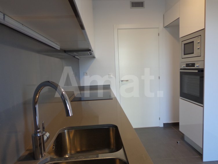 Flat with community pool for rent -30