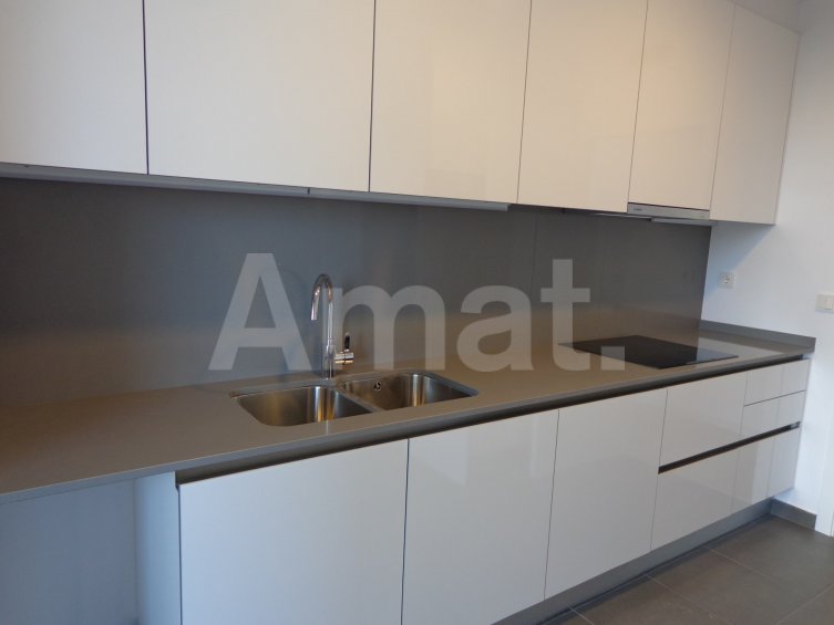 Flat with community pool for rent -34