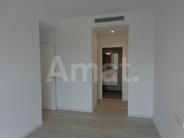 Flat with community pool for rent -4