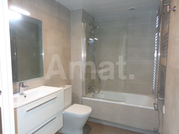 Flat with community pool for rent -7