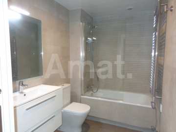 Flat with community pool for rent -7