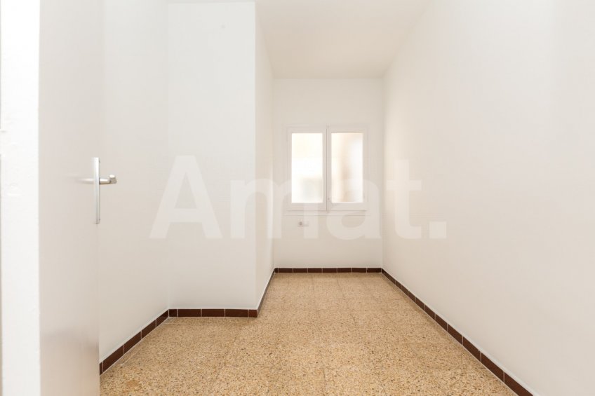 Ubicació ideal i molt lluminós -13