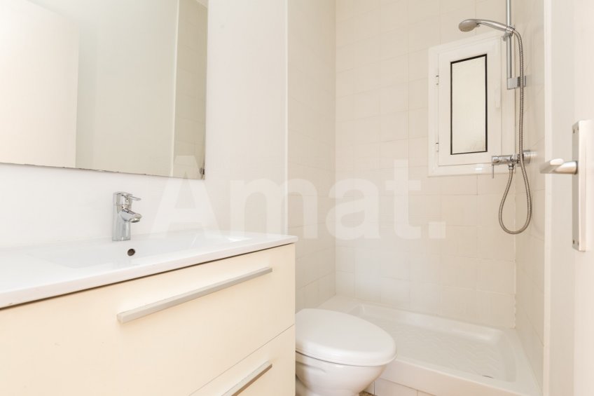 Ubicació ideal i molt lluminós -17