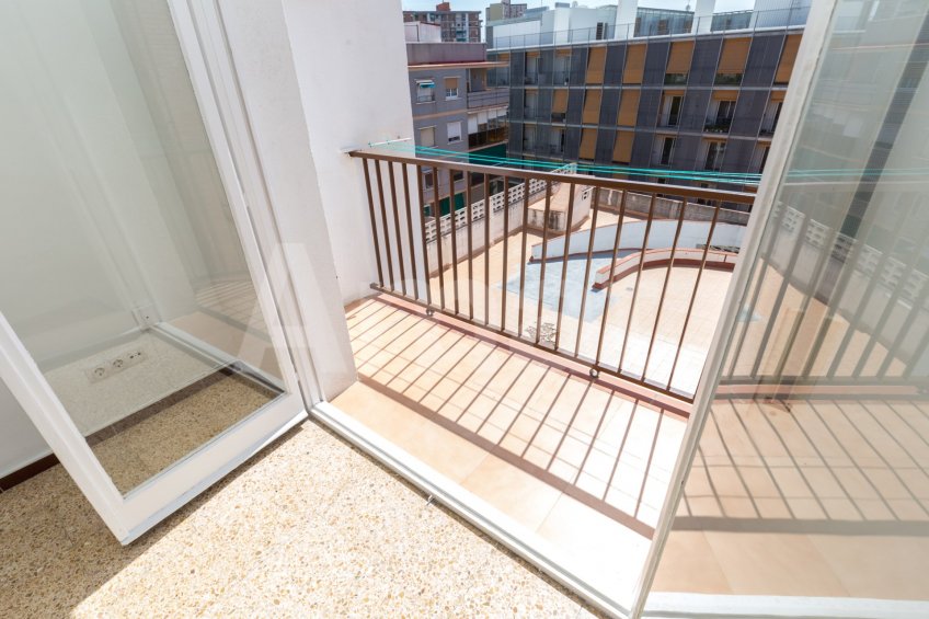 Ubicació ideal i molt lluminós -2