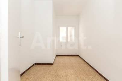 Ubicació ideal i molt lluminós -13