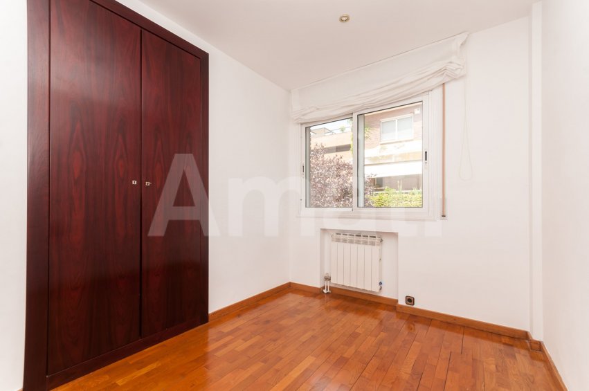 Casa adossada amb jardí a Sant Just Desvern -24