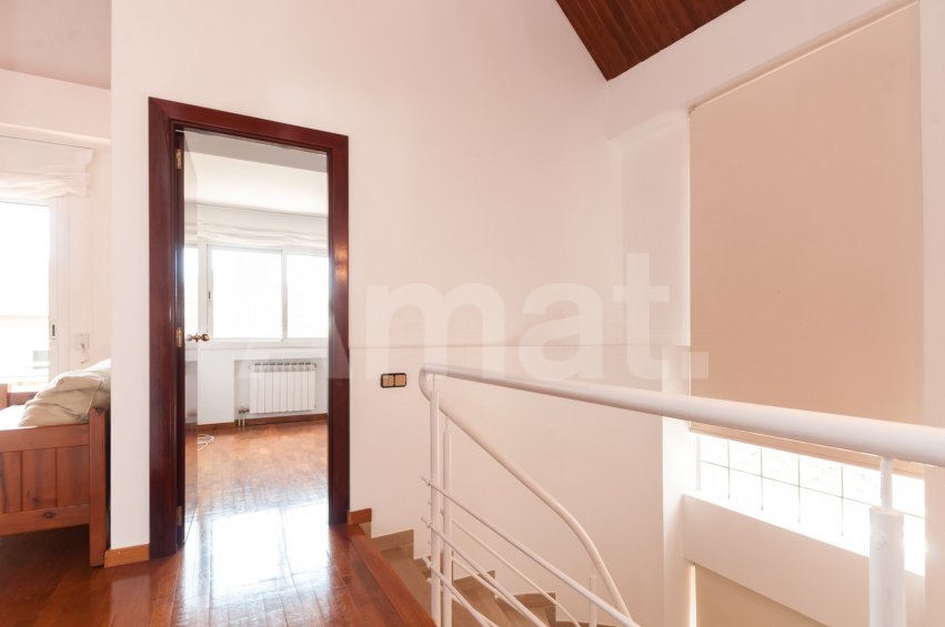 Casa adossada amb jardí a Sant Just Desvern -25