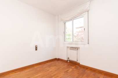 Casa adossada amb jardí a Sant Just Desvern -22