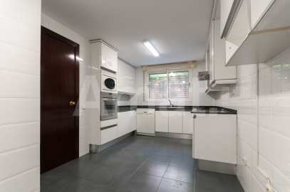 Casa adossada amb jardí a Sant Just Desvern -6