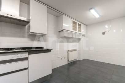 Casa adossada amb jardí a Sant Just Desvern -8