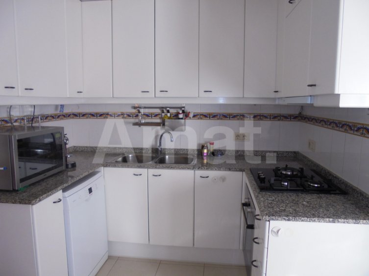 Magnífic pis amb terrassa i zona comunitaria mab piscina -10