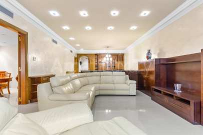 Pis elegant, funcional i amb una ubicació immillorable -8