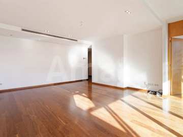 Magnificient flat with terrace and pool, in Pedralbes -8