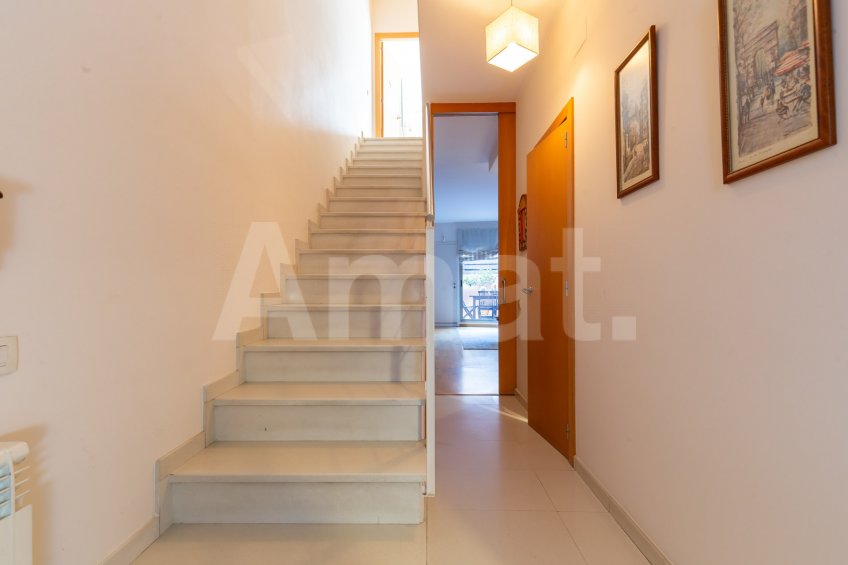 Xalet adossat en venda al centre -20