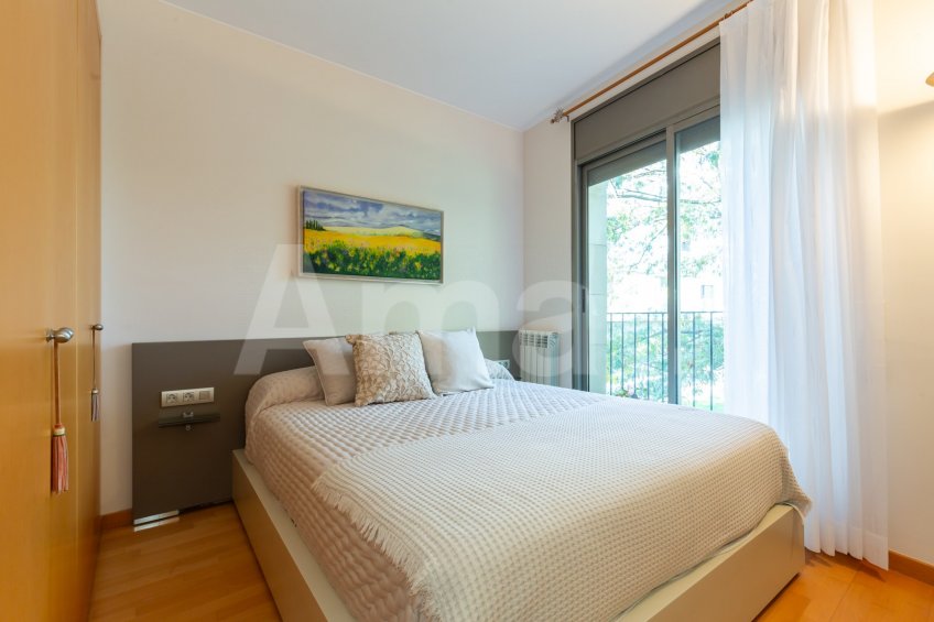 Xalet adossat en venda al centre -23