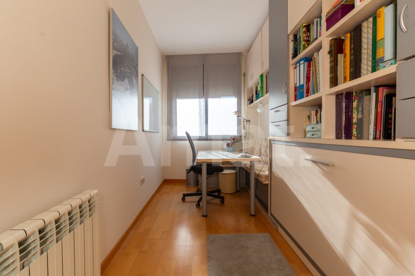 Xalet adossat en venda al centre -27