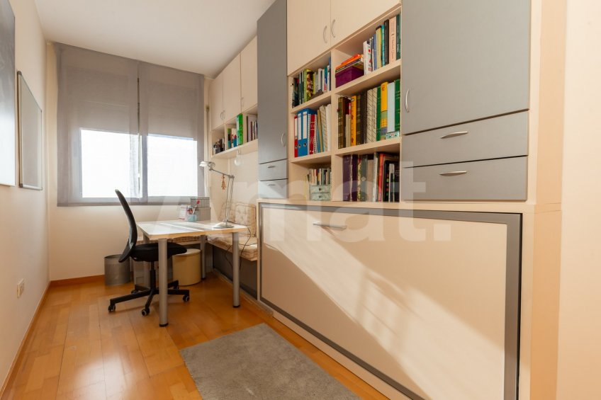 Xalet adossat en venda al centre -28