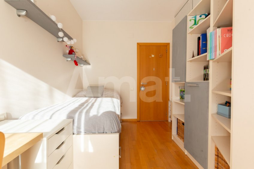 Xalet adossat en venda al centre -30